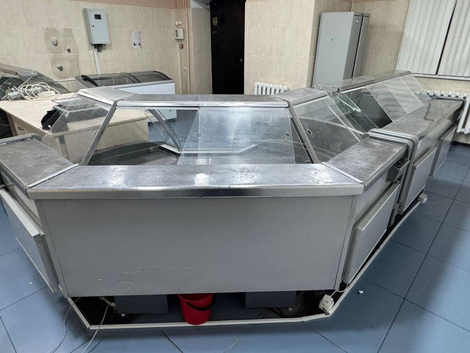 Продаются холодильные витрины