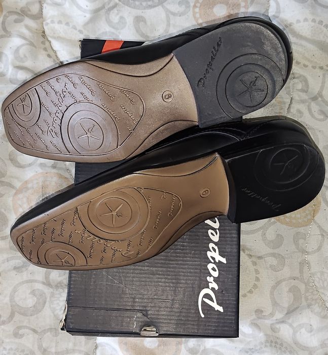 Нови Официални черни кожени обувки марка Propeller от Англия, номер 43