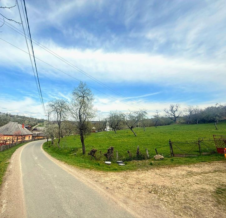 Vând teren intravilan 4.057 mp, 20 km de Baia Mare