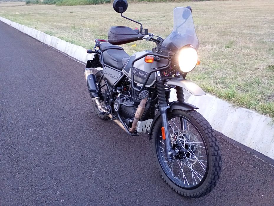 Royal endfield himalayan A2