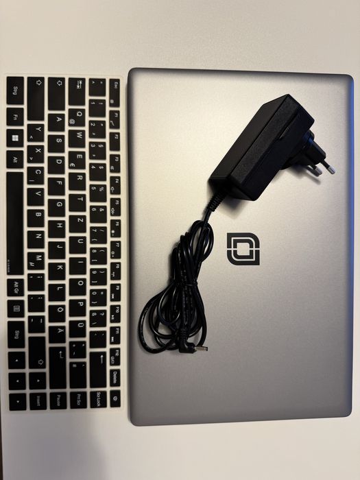 Laptop Jumper EZbook S5 - Intel Celeron J4105, 12GB RAM, 256GB SSD