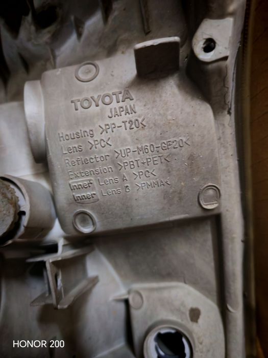 Фары тайота прадо