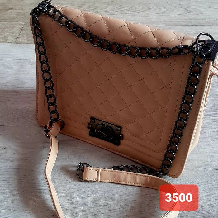 Продаю разный женский сумкалар