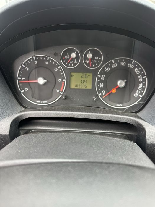 OCAZIE - FORD FIESTA 1.4 benzina  , 4 usi , din 2008 , IMPECABILA … adusa ieri din Germania  ,