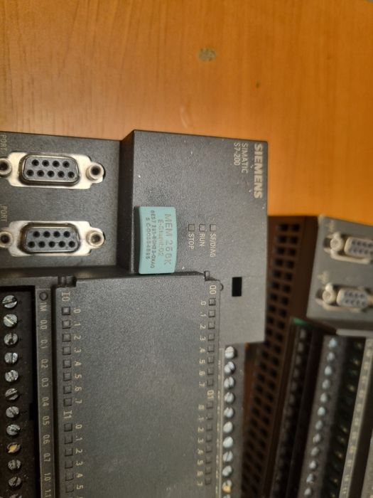 PLC Siemens LOGO! Simatic 7.200