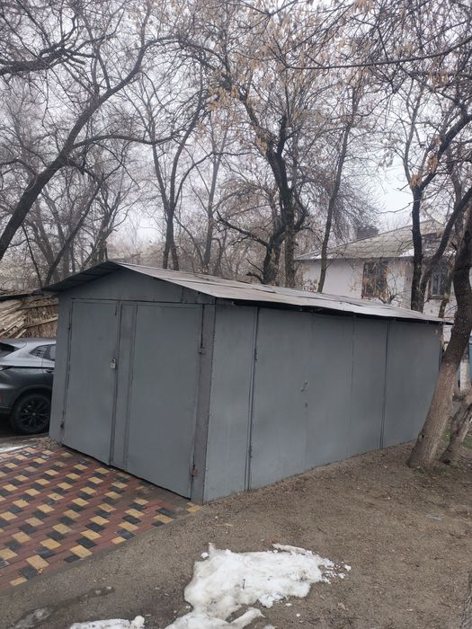 Продам гараж метолический, контейнер.