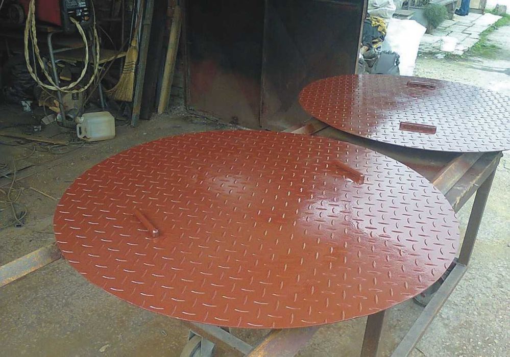 метален КАПАК за шахта --Решетки за дъждоприемни канали и шахти