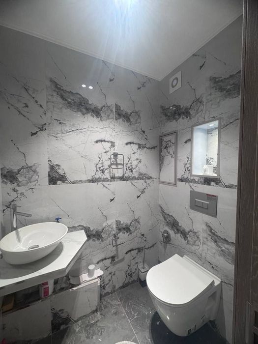 Сдаётся в аренду.  3 - х комнатная.  М. Горький.