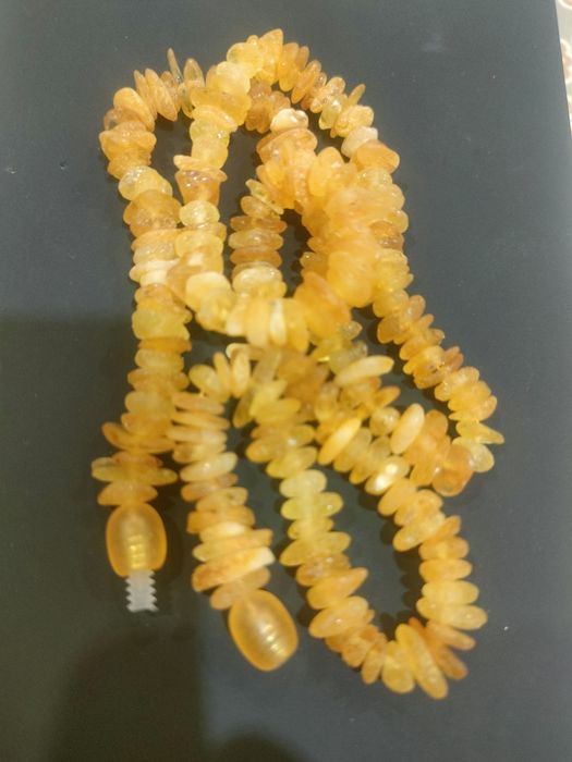 Продам лечебные янтарные бусы!