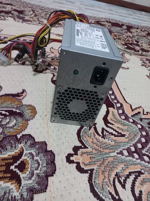 Блок питания HP 300W DPS-300AB-61 A Delta Electronics