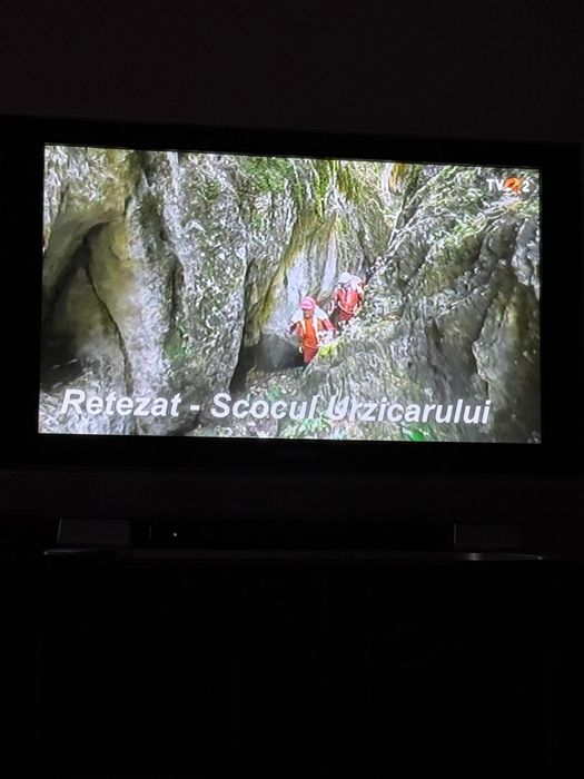 Televizor Panasonic Viera TH-37PA60E 94cm