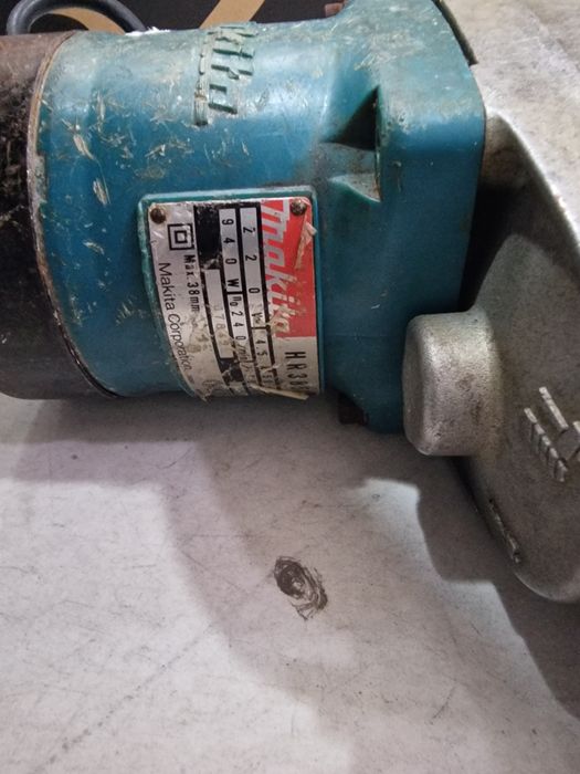 Къртач Makita HR 3850