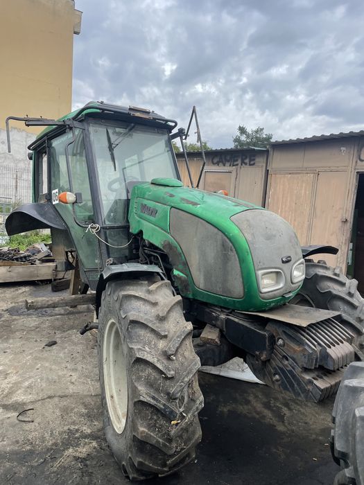 Dezmembrez Valtra A95