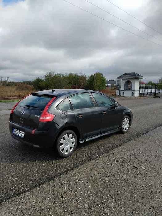 Dezmembrez Citroen c4 1.4i 1.6d