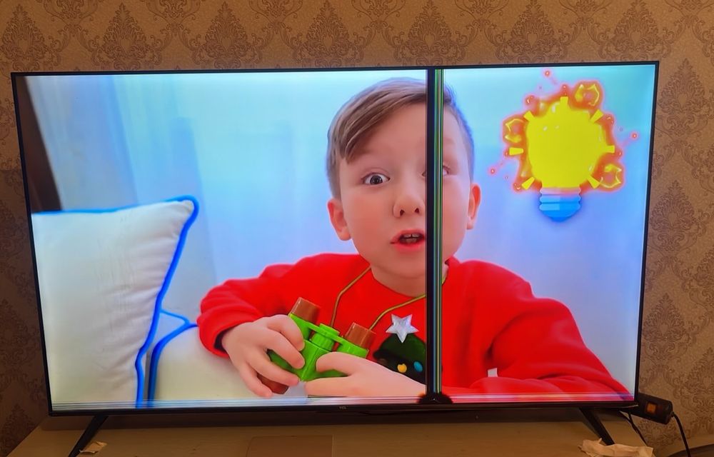 Продам телевизор TCL 65” Smart TV