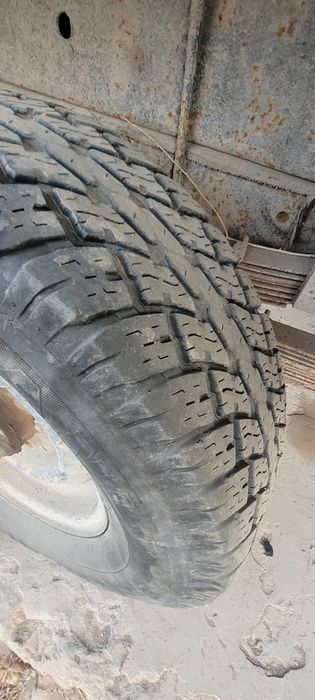 продается уаз бортовой