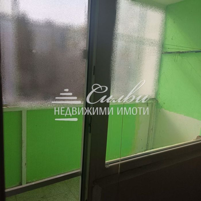 Продава се Двустаен апартамент в Шумен, Добруджански - 67 кв.м за 876 €/кв.м - Снимка #1