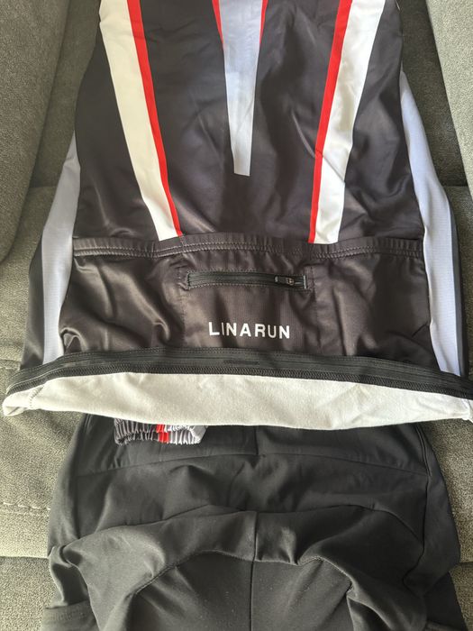 Costum ciclism 2 in 1 - nou -  L + manusi cu touchscreen