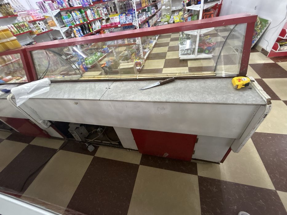 витрина холодильник сотилади