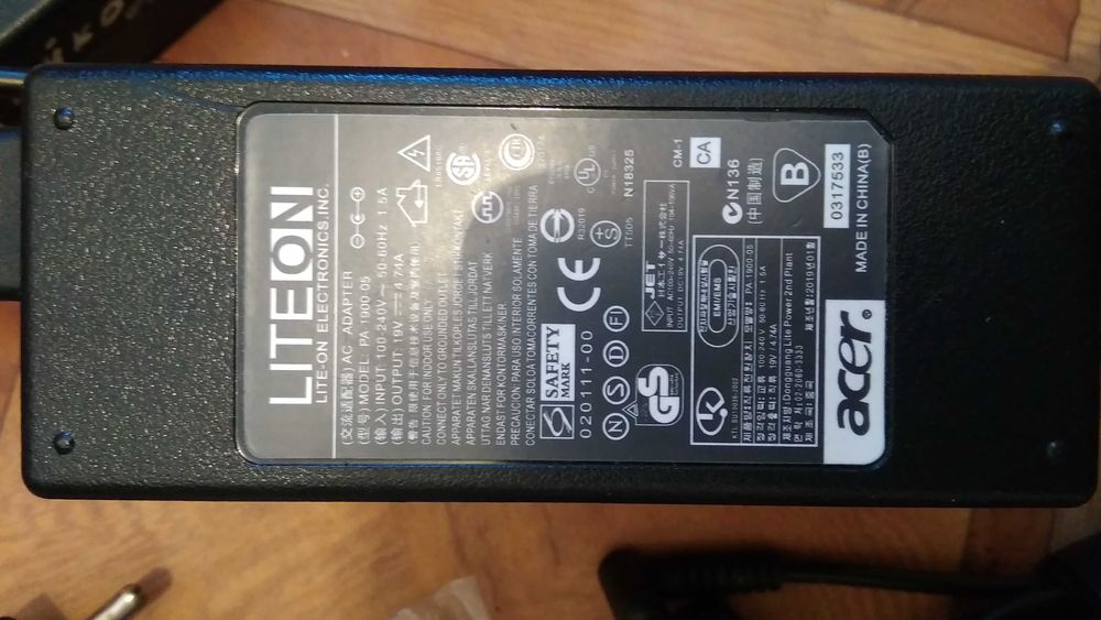 Зарядки для ноутбука оригинал