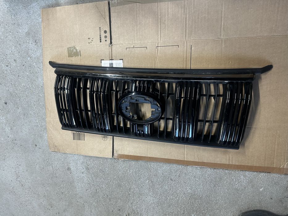 Grilă radiator toyota land cruiser prado  2017-2021.