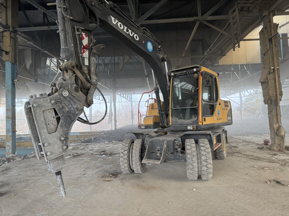 Экскаватор услуга