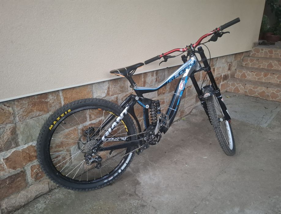 2013 giant glory 26'