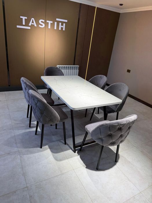 Стол Стулья Мягкая мебель