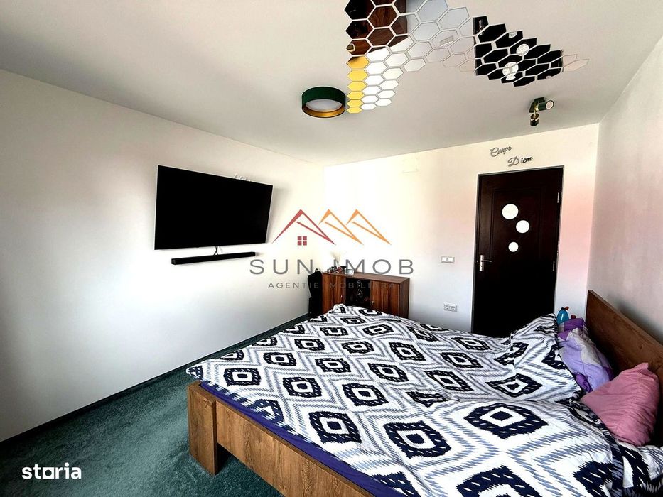 Casă P+1E cu teren generos de 697 mp, zona foarte buna Campina, PH