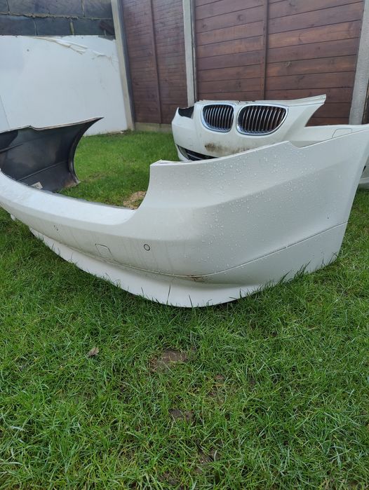 Bara fata, bara spate bmw Seria 5 2009