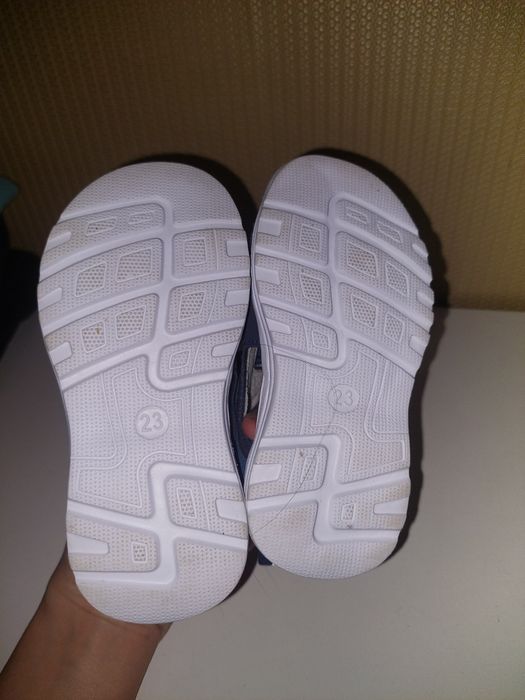 Детские сандалии