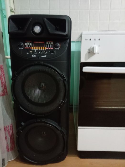 Продам колонку муз.