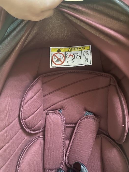 Продам автокресло новое
