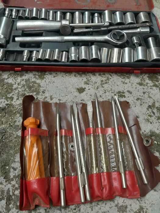 Бидони 60л.,25л.,реотани,макара и триъгълник при авария