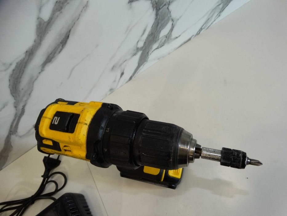 Dewalt DCD 708 - Компактен винтоверт