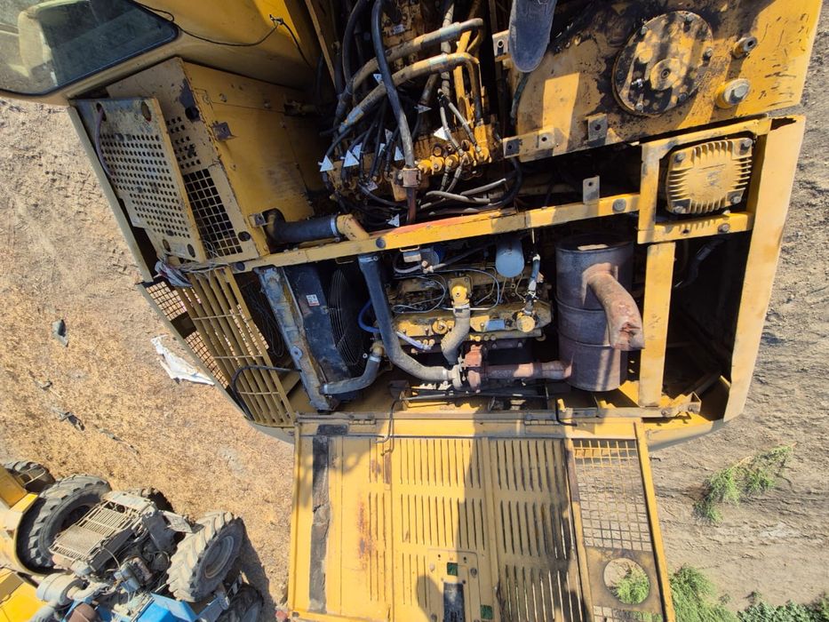 Экскаватор кат гусеничный срочно сатамын!