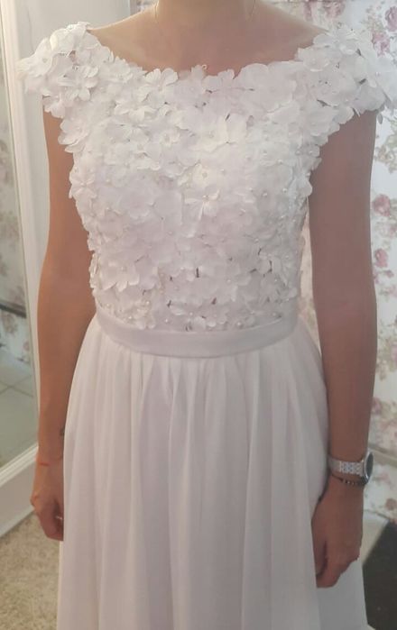 Vand rochie mireasa