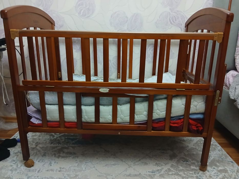 Продам детскую манежку