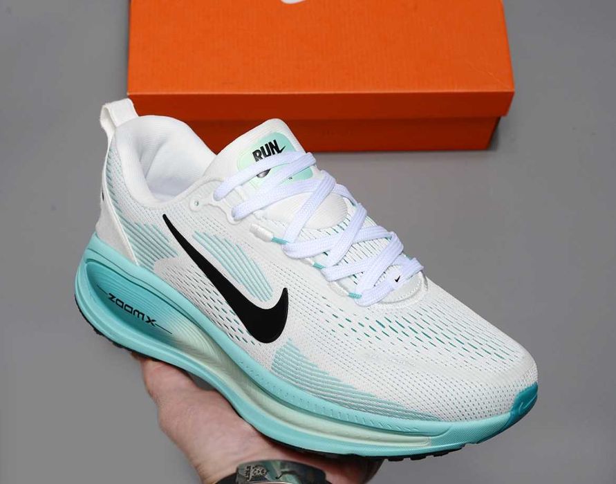 Нови дамски маратонки Nike Zoom Vomero 18 Light Blue