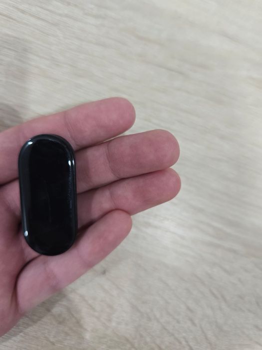 часы.  mi band 7