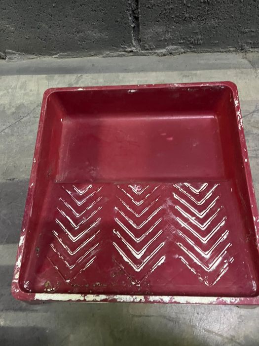 Малярный валик и кюветка