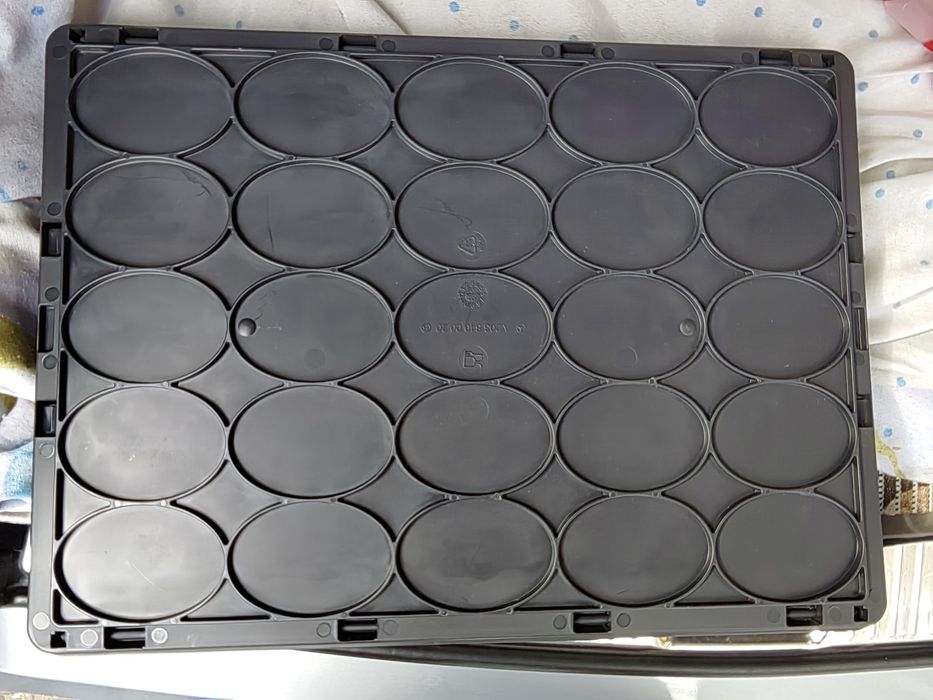 Продавам оригинални сгъваеми касетки Мерцедес