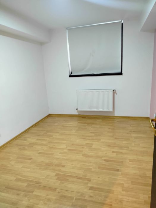 Apartament de închiriat