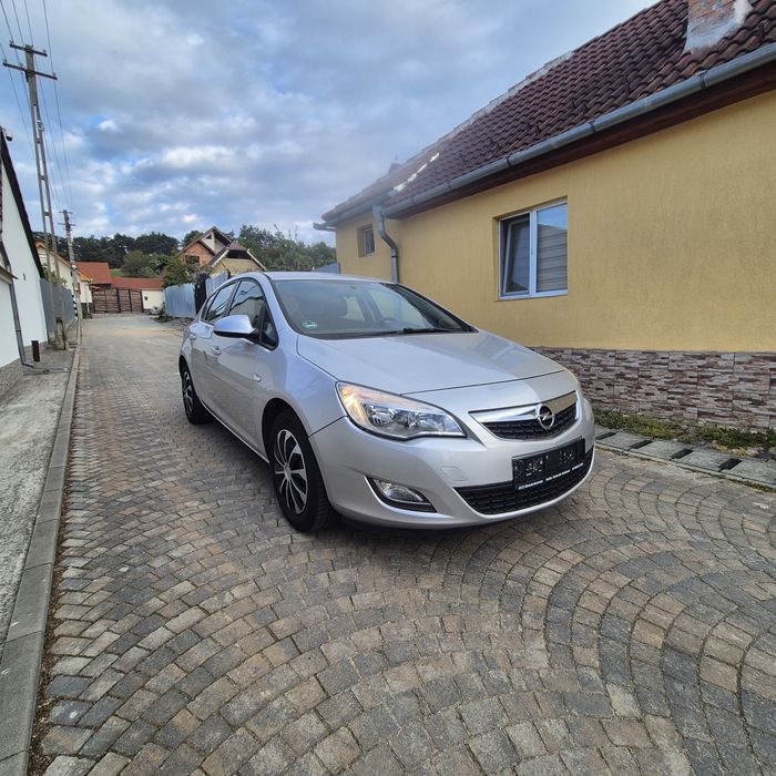 OPEL Astra 2010 — imagine 5