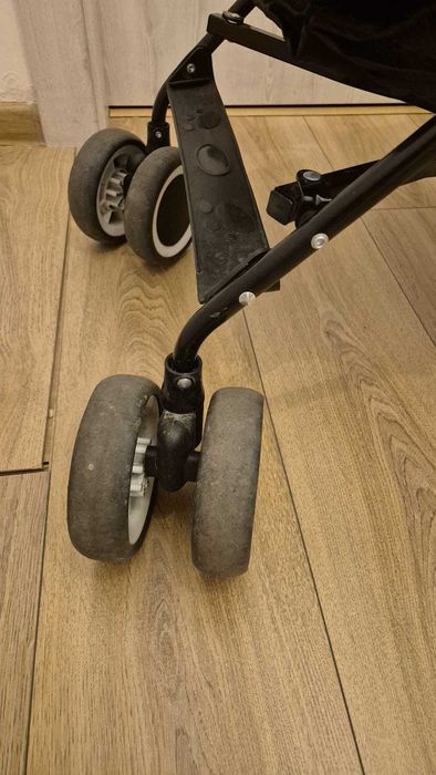 Vand Carucior Sport Chipolino Miley