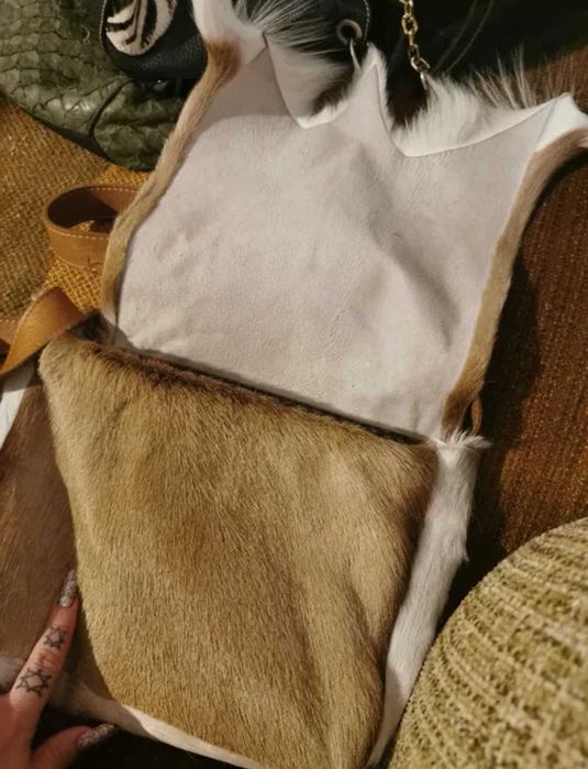 Geanta din piele naturala și blana naturala