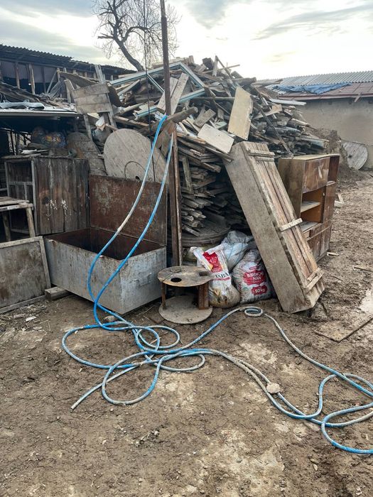 Дрова, ўтин сотилади