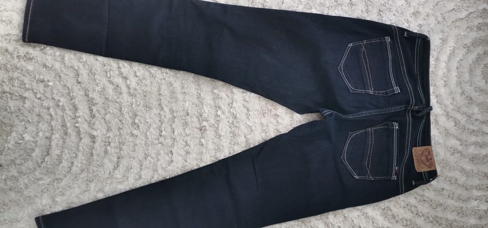 Jeans Skinny fete Tommy  .!