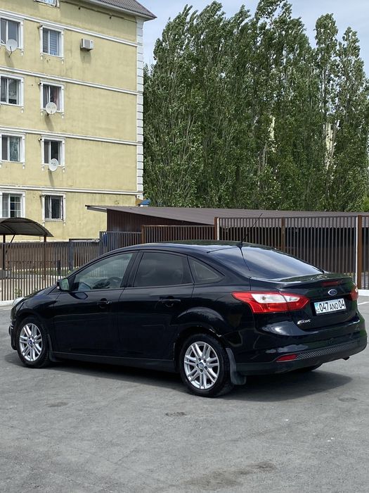 Срочно Продам машину форд фокус