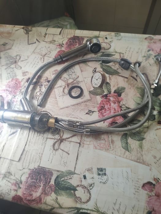 Vând baterie chiuveta cu extractor